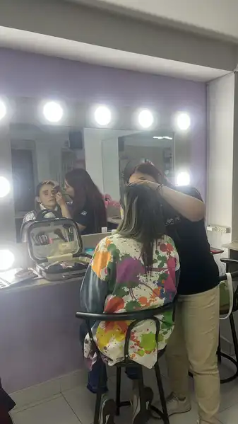 Seminario Practico de automaquillaje