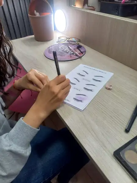 Seminario Practico de automaquillaje