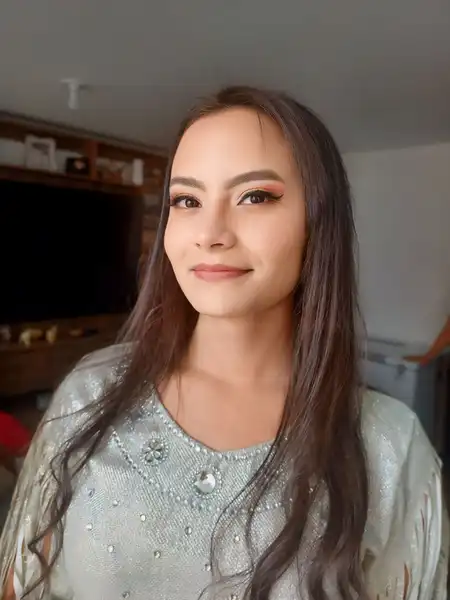 Maquillaje social incluye domicilio